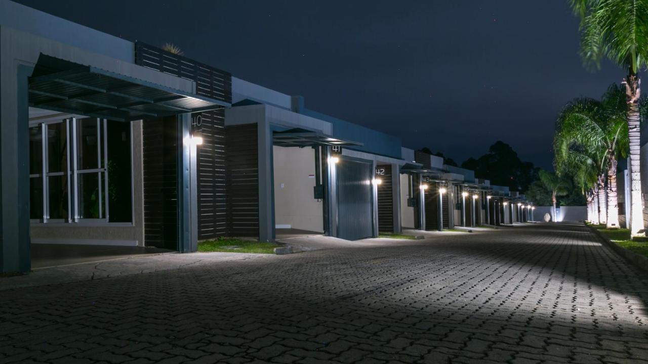 Bangalo Motel By Drops (Adults Only) サンタ・マリア エクステリア 写真